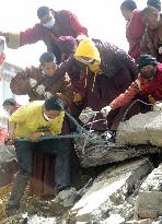 Photos from China's quake-hit Qinghai Province