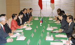 Arroyo expresses hopes to host N. Korea nuke talks at ARF