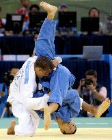 Hiraoka falls in 1st match in judo at Beijing Olympics