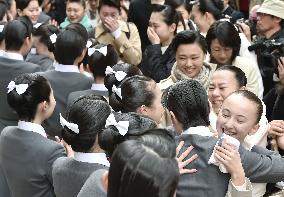 Applicants for Japan's "Takarazuka" all-female musical theater