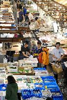 Tsukiji market scenes ahead of relocation