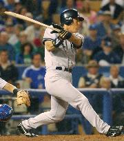 H. Matsui hits off Gagne, but Yankees fall to Dodgers