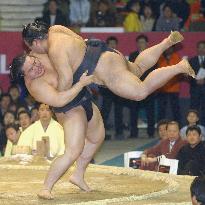 (5)Sumo exhibition opens in Seoul