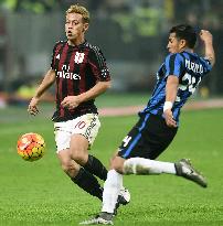 Honda plays in AC Milan's derby win