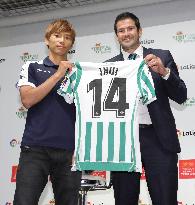 Football: Japan's Inui