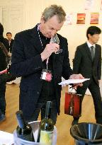 Yamanashi wine gains high acclaim from Paris sommeliers