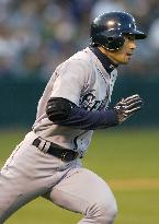 Ichiro has 3 hits to push Seattle past Oakland