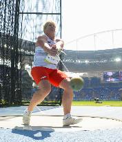 Poland's Wlodarczyk sets world record in women's hammer throw