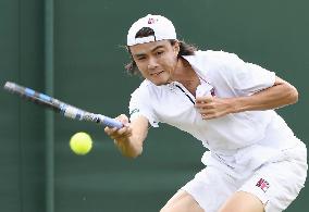 Japan's Daniel defeated in Wimbledon 1st round