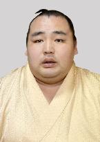 Sumo: Injury forces yokozuna Kakuryu out of Nagoya meet, retirement looms