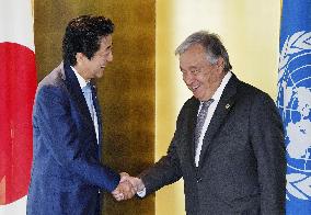 Japan's PM, U.N. chief meet in Yokohama