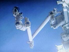 Tests conducted on Kibo space lab's robotic arm