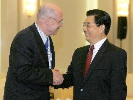 China's Hu meets with U.S. Treasury Sec'y Paulson