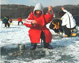 On-ice smelt fishing opens on Lake Yamanaka