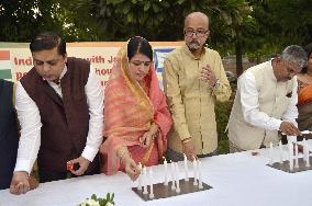 Indian lawmakers mourn Japan's quake victims