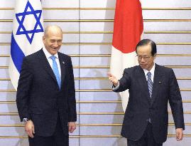 Israeli Prime Minister Olmert meets with Fukuda