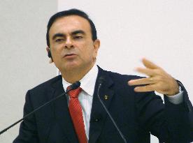 Ghosn fends off shareholders' criticism over poor performance