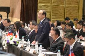 Taiwan, Japan hold trade talks in Taipei