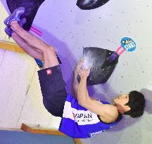 Sports climbing: Fujii wins men's bouldering World Cup opener