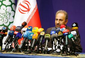 Tehran's new mayor meets press