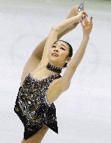 Kim Yu Na tops in short program