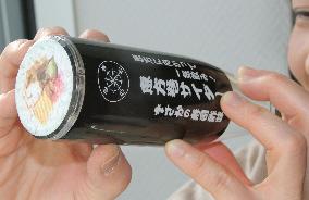 Soft drink resembling sushi roll