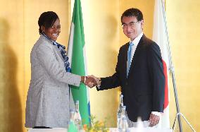 Japan-Sierra Leone talks in Tokyo