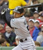 Ichiro nds hitting streak to seven games