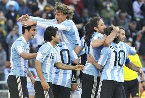 Argentina beat S. Korea 4-1 in World Cup Group B