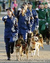 Tokyo police hold New Year parade