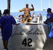 Dodgers players celebrate Jackie Robinson Day