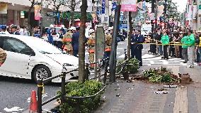 7 injured after elderly driver hits pedestrians in Tokyo