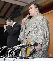 Sumo: Grand champion Harumafuji retires over drunken assault