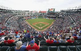 Baseball: Globe Life Park