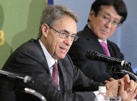 Human Rights Watch's Kenneth Roth