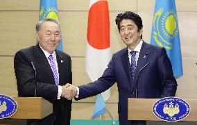 Japan, Kazakhstan leaders vow unity on nuclear disarmament