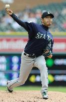Baseball: Iwakuma gets no-decision in Mariners' win