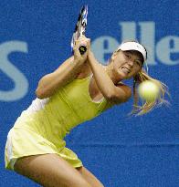 Sharapova eases into Pan Pacific Open quarterfinals