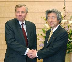 Koizumi, NATO chief agree to help stabilize Afghanistan