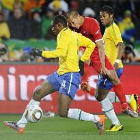 Brazil beat N. Korea 2-1 in World Cup Group G match