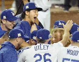 Dodgers beat Cubs in NLCS Game 2
