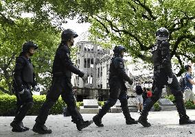 Obama to visit Hiroshima, security tightens