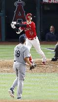 Baseball: Ohtani homers off Kikuchi