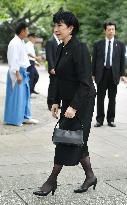 2 Cabinet ministers visit Yasukuni