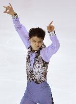 Hanyu takes lead with season's highest score in Grand Prix Final SP