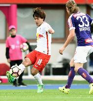 Soccer: Salzburg beat Austria Vienna 3-2