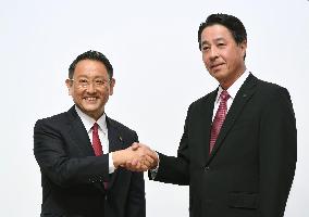 Toyota, Mazda to form capital alliance for joint EV development