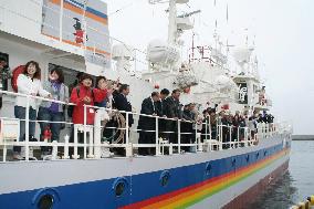 Japan mission leaves for Shikotan on visa-free trip
