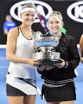 Mattek-Sands, Safarova win Australian Open women's doubles title