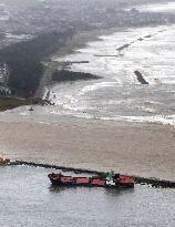 Powerful typhoon brings heavy rain across Japan